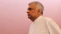 श्रीलंकेचे नवे राष्ट्राध्यक्ष रनिल विक्रमसिंघेंबद्दल या गोष्टी माहीत आहेत का?