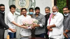 ఏపీ సీఎం వై.ఎస్. జగన్మోహన్ రెడ్డిని కలిసిన తెలుగు సినీ ప్రముఖులు