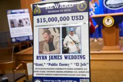 Una ficha de búsqueda del FBI sobre Ryan Wedding