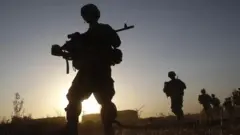 US soldiers