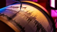 زلزلې ټکانونه