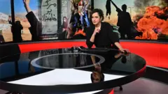 كانت المذيعة الرئيسية رنا رحيمبور هدفا للمضايقات في الأسابيع الأخيرة