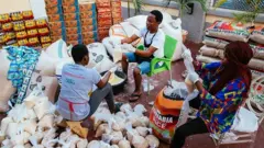 Ndị na-akwado ihe enyemaka ha ga-eke ndị mmadụ n'ihi ọịa coronavirus