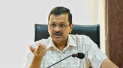 ఈడీ దాడులు 