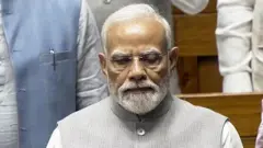 नरेंद्र मोदी