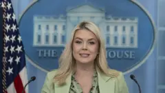 Beyaz Saray Sözcüsü Karoline Leavitt açıklama yapıyor.