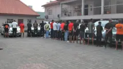 Aworan awọn afurasi onijibiti ori ayelujara ti EFCC mu