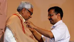 अरविंद केजरीवाल, नीतीश कुमार