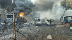 ဒီဇင်ဘာလ ၂၄ ရက်နေ့က အခုလို အစုလိုက်သတ်ခံရတာဖြစ်