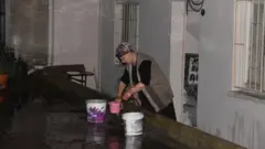 İzmir'deki fırtına yüzünden 16 kişi yaralandı