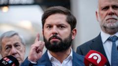 El cable chino de fibra óptica que rompió la transición de gobierno entre Boric y Kast en Chile (y por el que EE.UU. sancionó a funcionarios del país)