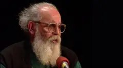 امیر هوشنگ ابتهاج در برنامه شعر خوانی همراه با ساز محمدرضا لطفی و محمد‌ قوی‌حلم