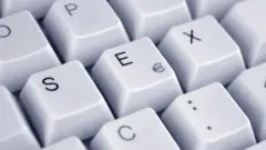 Klavyede S, E ve X harfleri