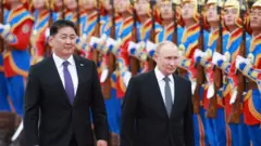 這是自去年國際刑事法院（ICC）對其簽發逮捕令以來，普京首次訪問國際刑事法院成員國。