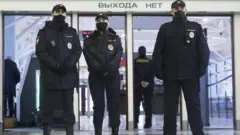 полицейские