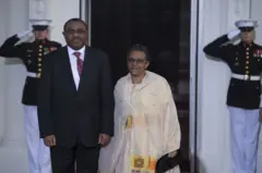 ኣቶ ሃይለማርያም ደሳለኝ ምስ በዓልቲ ቤቱ 