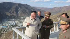 Ким Чен Ын коомчулук алдына чыкпаганына 25 күн болгон
