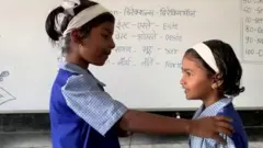 स्पैनिश बोलने वाले बच्चे