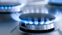 qaz abonetləri qazın limiti 1200 kub m qaz 12 qəpikdən hesablanır? Təbii qazın taarifləri