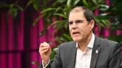 Mathis Wackernagel durante uma palestra