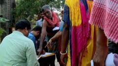 জোর করে চাষ জমি দখল করা হয়েছিল যাদের, তারা অভিযোগ জানাচ্ছেন সরকারী কর্মকর্তাদের কাছে