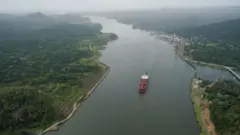 Вид на Панамский канал с воздуха