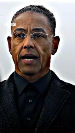 Jilaaga caanka ah ee Giancarlo Esposito oo 68 jir ku qaatay diinta Islaamka