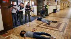 Exercícios para caso de atiradores em escolas em Portland, Maine, maio de 2018