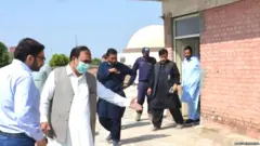 ਪਾਕਿਸਤਾਨ ਵਿੱਚ ਪੰਜਾਬ ਸੂਬੇ ਦੇ ਮੁਲਤਾਨ ਸ਼ਹਿਰ ਵਿੱਚ ਨਿਸ਼ਤਰ ਹਸਪਤਾਲ ਹੈ