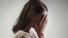 निराश महिला