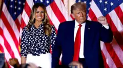 Ari kumwe n'umugore we Melania, Trump yavuze ijambo ari mu rugo rwe rwa Mar-a-Lago muri Florida