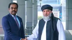 نورالدین عزیزی، وزیر صنعت و تجارت حکومت طالبان به منظور گفت‌وگو با مقامات هند وارد این کشور شد.