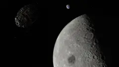 Un gran asteroide de hierro en trayectoria de colisión hacia la Luna con la Tierra al fondo, capturado desde el espacio.