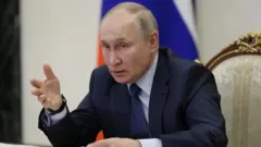 Vladimir Poutine.