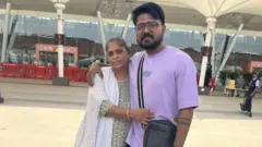 અમદાવાદ ઍરપૉર્ટ, લૉરેન્સ, માતા રવિનાબહેન, બીબીસી, ગુજરાતી