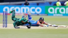 भारत आणि पाकिस्तानचे खेळाडू