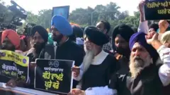 AAP and akali dal protest
