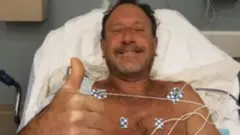 Michael Packard en el hospital, el 11 de junio de 2021