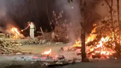 హైదరాబాద్‌లో దహనాలు
