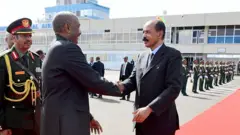 ጀነራል ኣልቡርሃን ካብ ኣስመራ ኣብ ዝተመለሰሉ ምስ ፕረዚደንት ኢሳይያስ