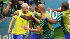 সার্বিয়ার বিপক্ষে ২-০ গোলের জয় পেয়েছে ব্রাজিল