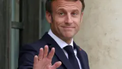 ماكرون
