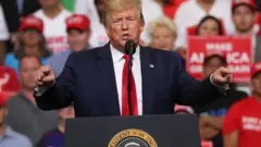 JOE RAEDLE / GETTY IMAGES