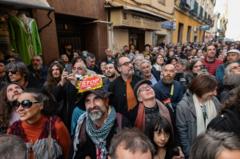 Protesta de vecinos en Madrid contra los apartamentos turísticos.