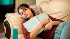 વિજ્ઞાન અનુસાર ઊંઘ સુધારવાની સાત રીતો