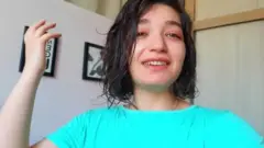 قالت سارينا إسماعيل زاده، قبل وفاتها، إن جيلها يريد أن يعيش مثل الشباب في نيويورك