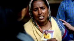 ਦਿੱਲੀ ਘੱਟ ਗਿਣਤੀ ਕਮਿਸ਼ਨ ਦੀ ਰਿਪੋਰਟ ਵਿਚ ਦੰਗਿਆਂ ਦੇ ਪੂਰੀ ਮਿਆਦ ਯਾਨੀ ਅਰਥਾਤ 24 ਤੋਂ 26 ਫਰਵਰੀ ਦੇ ਦੌਰਾਨ ਹੋਈ ਹਿੰਸਾ ਦਾ ਜ਼ਿਕਰ ਹੈ ਯਾਨੀ ਮੁਸਲਮਾਨਾਂ 'ਤੇ ਹਮਲੇ ਪੂਰੇ ਦੰਗਿਆਂ ਦੌਰਾਨ ਹੋਏ ਸਨ