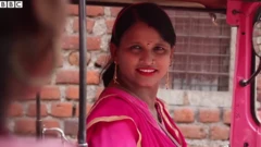 પિંક રિક્ષા ચાલક