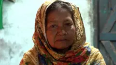 সুফিয়া খাতুন, পাকিস্তানি-বাঙালি।