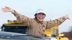 Девушка а самолете